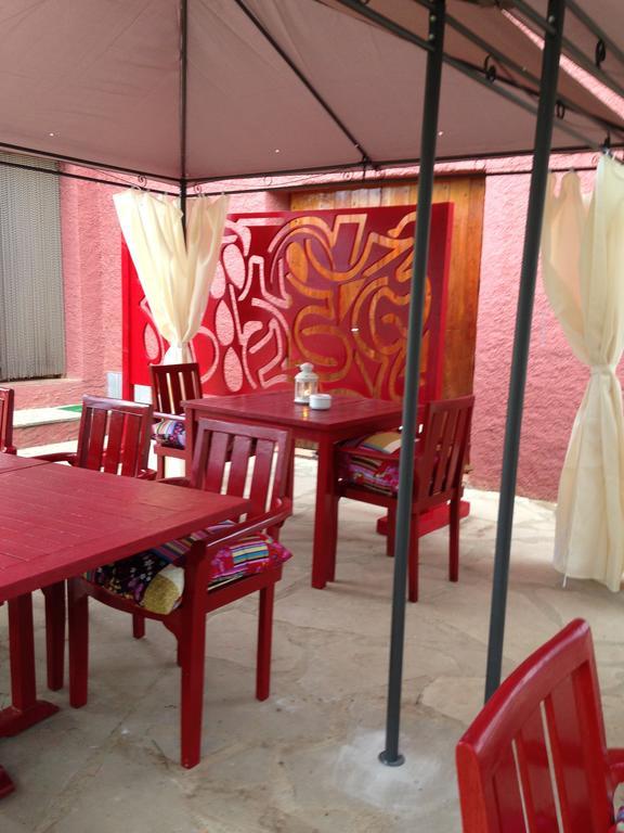 Hotel H Con Encanto Binefar Exterior photo